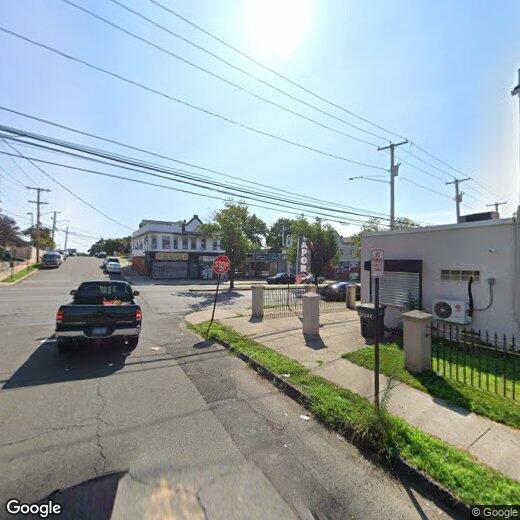 Primary Photo - 215 Salem St
