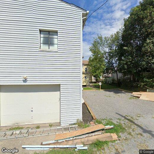 Foto principal - 427 Adams St