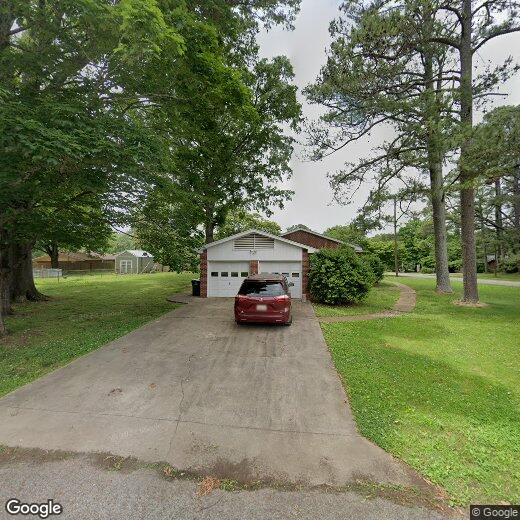 Primary Photo - 906 E Forrest St