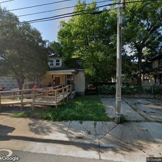 Primary Photo - 626 W Division St