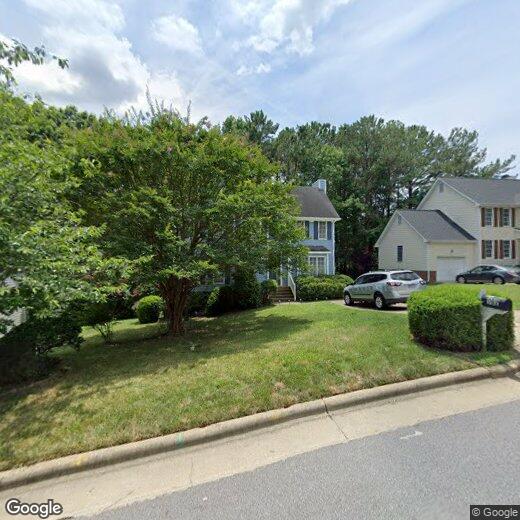 Foto principal - 102 Cary Pines Dr