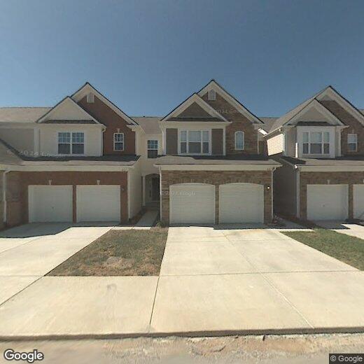 Foto principal - 405 Lazy Creek Ln