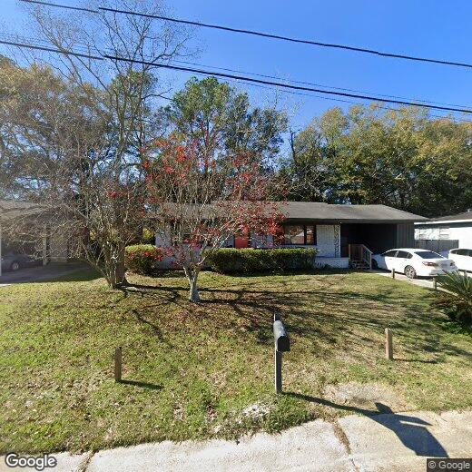 Foto principal - 4 br, 1 bath House - 908 Kenney St