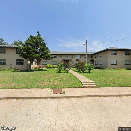 Primary Photo - 847 East Dr