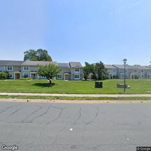 Foto principal - 4025 Bluebird Dr