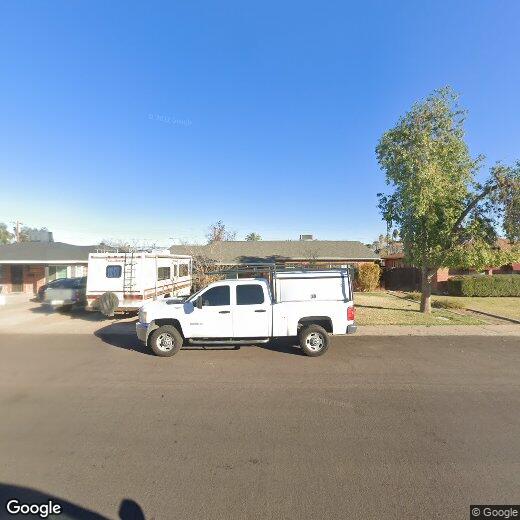 Primary Photo - 2334 E Devonshire Ave