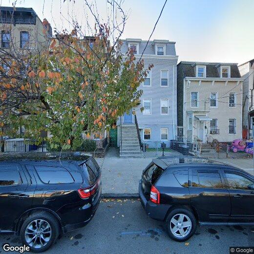 Primary Photo - 250 Suydam Ave
