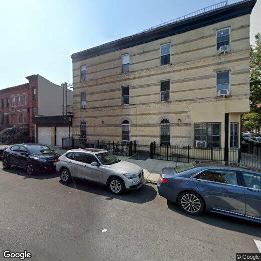 Primary Photo - 143 Patchen Ave