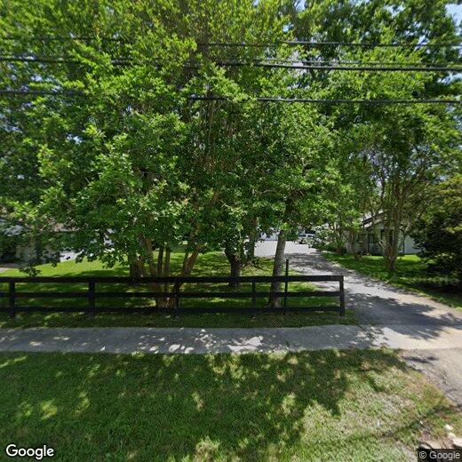 Foto principal - 9400 Lomax St