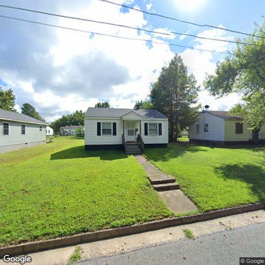 Foto principal - 2 bed 1 bath Blackstone-Convenient to Fort...