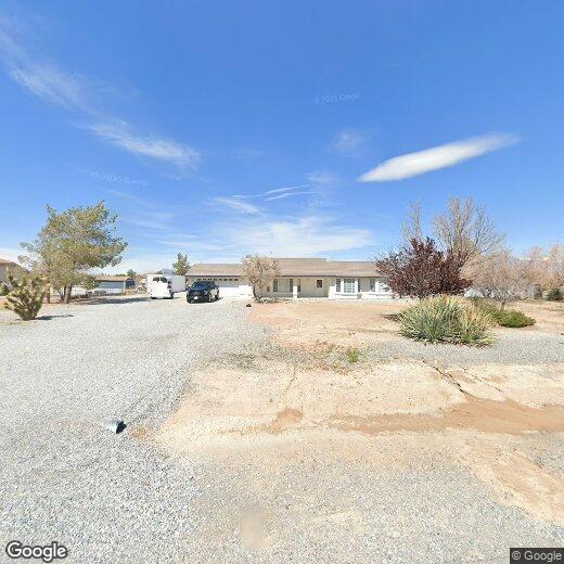 Primary Photo - 1230 W Iguana St