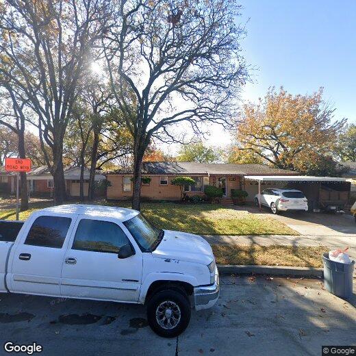 Primary Photo - 328 Bedford Ct E