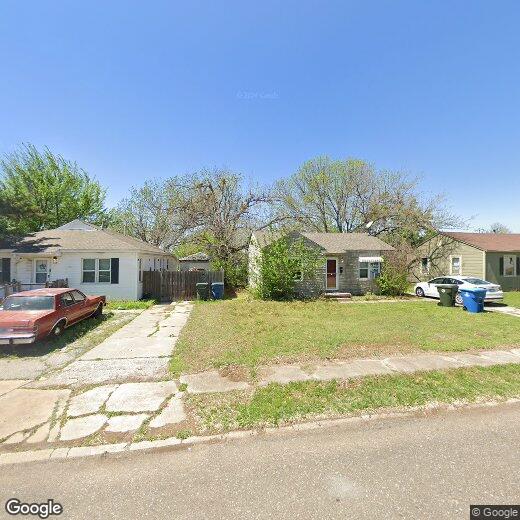 517 E Rickenbacker Dr, Midwest City, OK 73110 House for Rent in