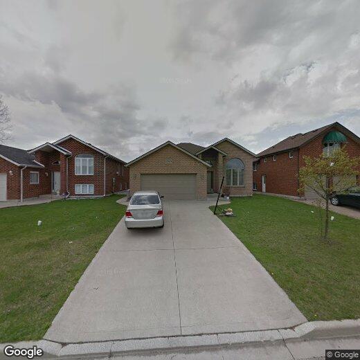 Primary Photo - 2323 Askin Ave