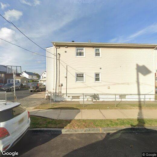 15 Charles St Unit 1, Carteret, NJ 07008 Room for Rent in Carteret