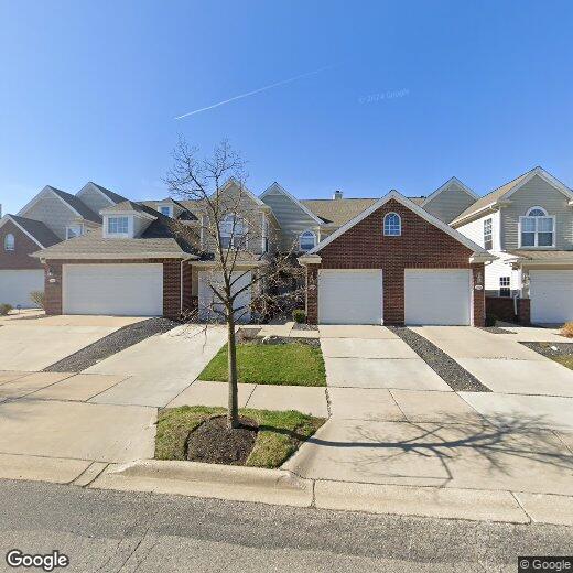 2664 S Knightsbridge Cir, Ann Arbor, MI 48105 Condo for Rent in Ann