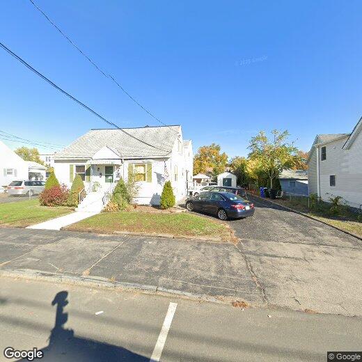 Primary Photo - 7 Maple St