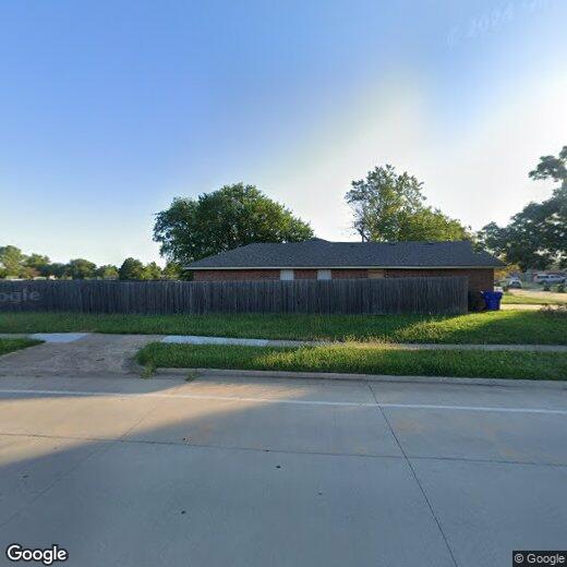 Primary Photo - 824 Peppertree Ct