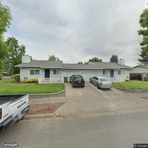 Foto principal - 4697 Marshall Ave
