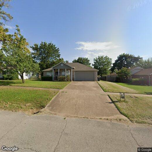 312 W Sycamore St, Coweta, OK 74429 House Rental in Coweta, OK
