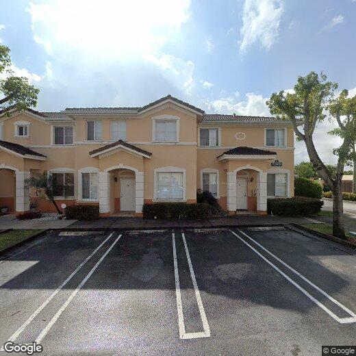 Foto principal - 7329 NW 174th Terrace