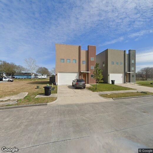 Primary Photo - 9737 Fabiola Dr