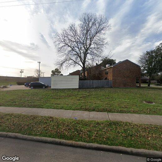 Primary Photo - 301 Towne House Ln