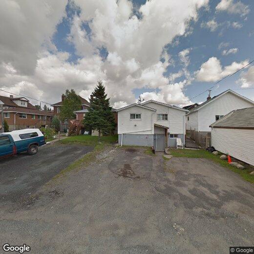 Photo principale - 381 Bessie Ave