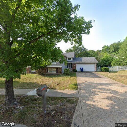 Foto principal - 4 Bedroom Pet-Friendly Home in BALLWIN, MO with Main Street Renewal