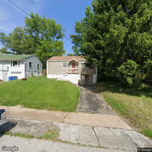 Foto principal - 10156 Cloverdale Dr