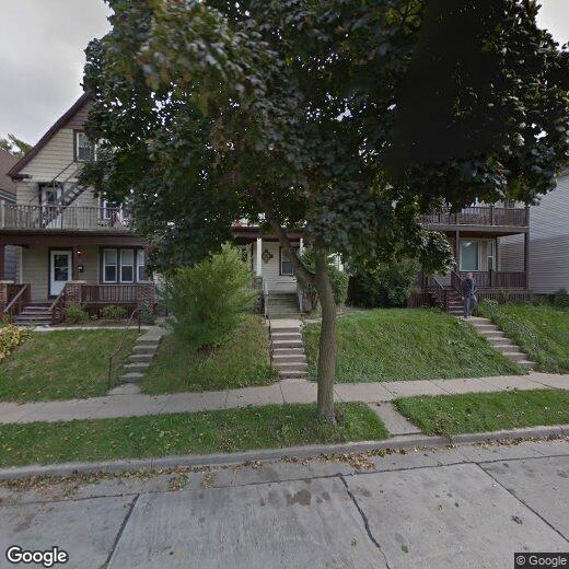 Primary Photo - 2942 N Fratney St