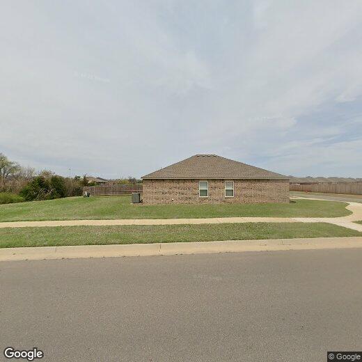 Primary Photo - 737 Foxtail Dr