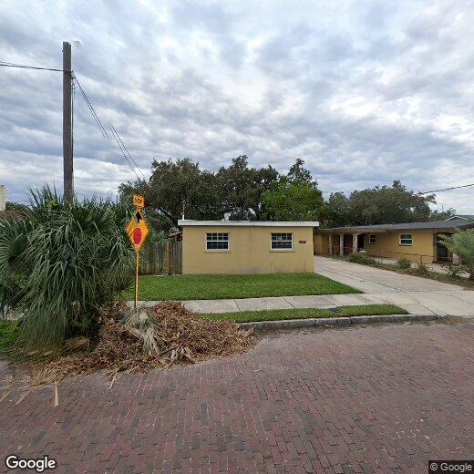 Foto principal - 2613 Clark St