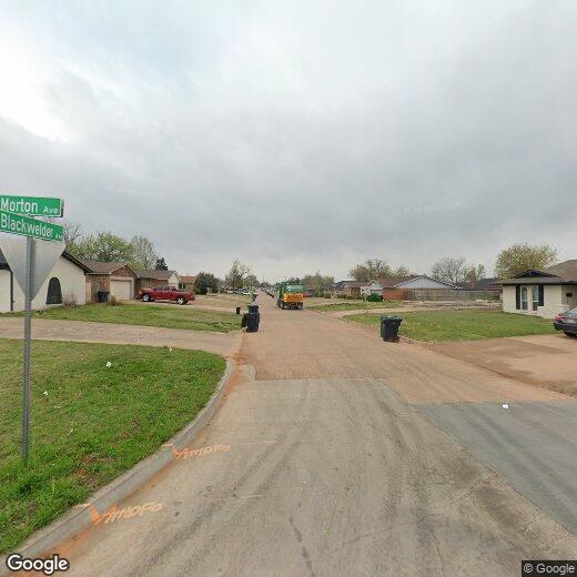 Primary Photo - 11305 N Blackwelder Ave