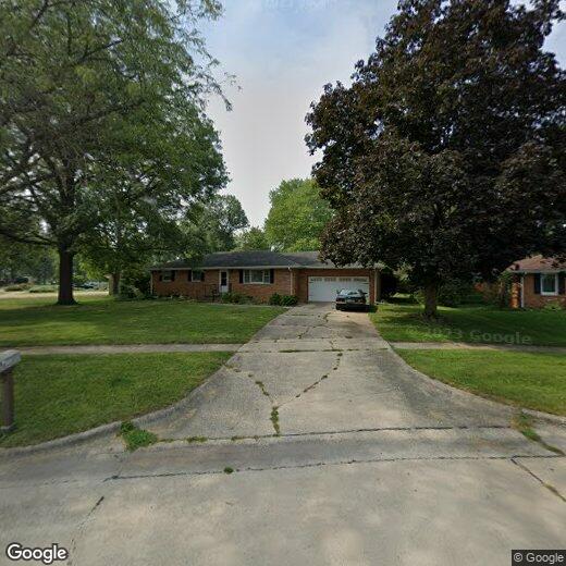 Primary Photo - 1107 Broadmoor Dr