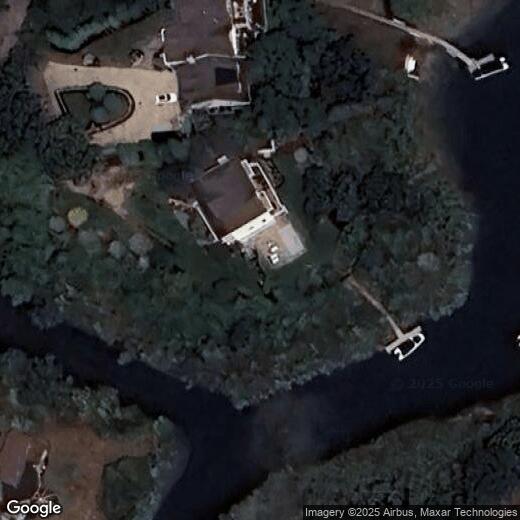Primary Photo - 1015 Lakeside Dr N