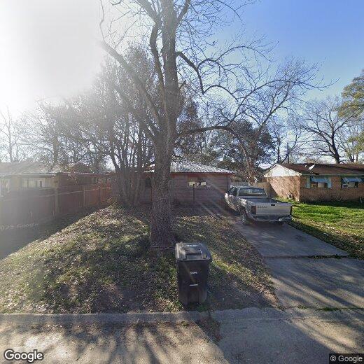 Foto principal - 6241 Pontotoc St