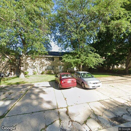 Primary Photo - 3421 N Oakland Ave