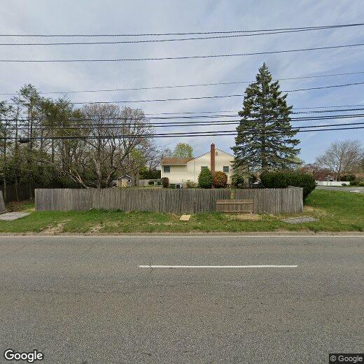 Primary Photo - 16 Somers Ln