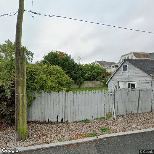 Primary Photo - 31 Elm St
