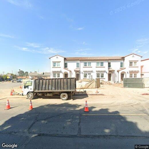Foto principal - 6747 Pickering Ave