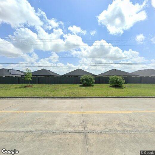 Foto principal - 3501 Rockefeller Rd