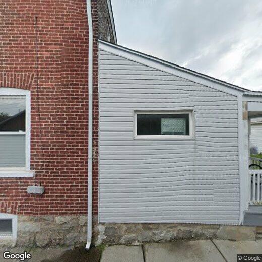 Primary Photo - 533 E Laurel St