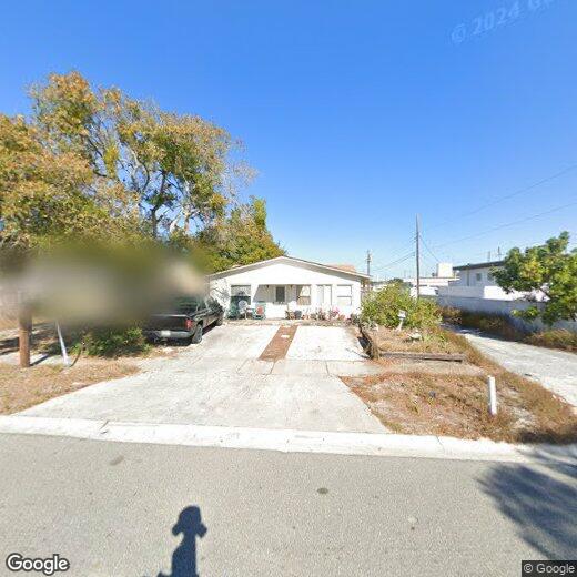 Primary Photo - 4 Bedroom Pet-Friendly Home in St Petersbu...