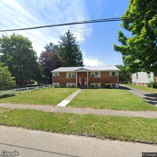 Foto principal - 320 E Chestnut St