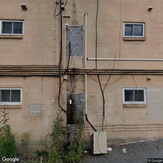Primary Photo - 2 Bedroom in Building near Farquhar Park-Y...