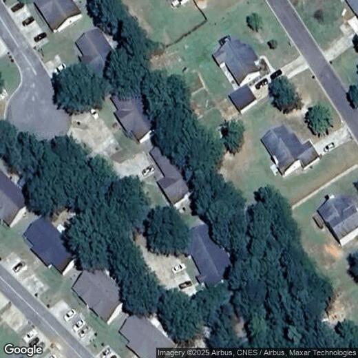 Primary Photo - 2424 Shelby Ln