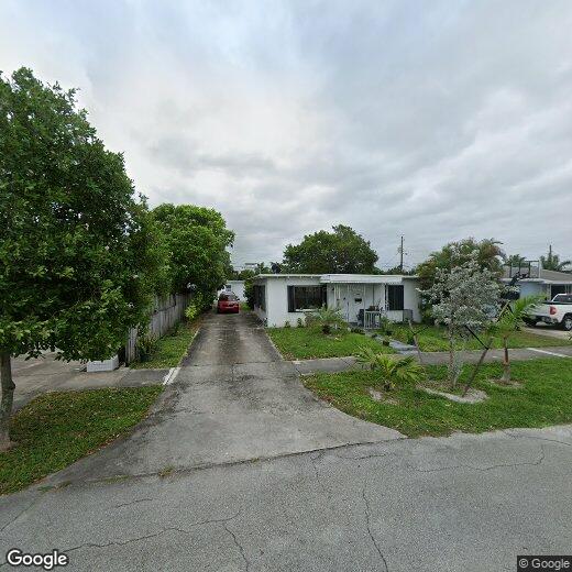 Primary Photo - 316 NE 4th Ct.