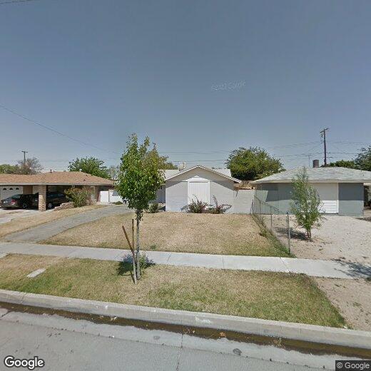 Foto principal - 45462 E 3rd St