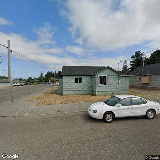 Primary Photo - 1695 Meade Ave